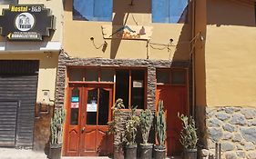 Hostal Apu Qhawarina